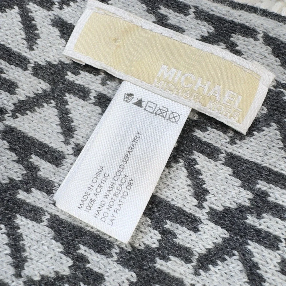 MICHAEL KORS Women's Knit Scarf MK Logo Monogram Gray Black‎